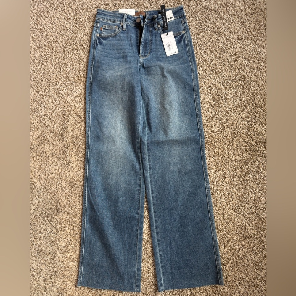 Judy Blue- size 1 straight fit, NWT